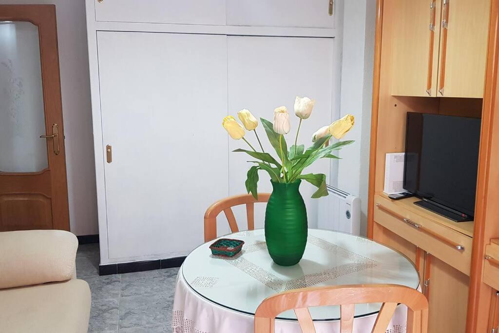 Apartamento Armonia:Centrico, Tranquilo Y Acogedor エルダ エクステリア 写真